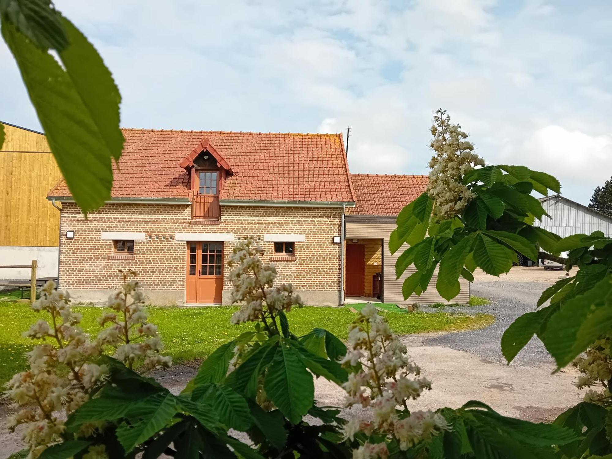 Gite Ferme Du Marronnier Derchigny Εξωτερικό φωτογραφία